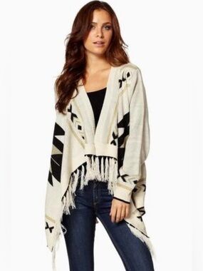 Tea n Cup Cream and Black Geometric Fringe Poncho Boho Size OSFA